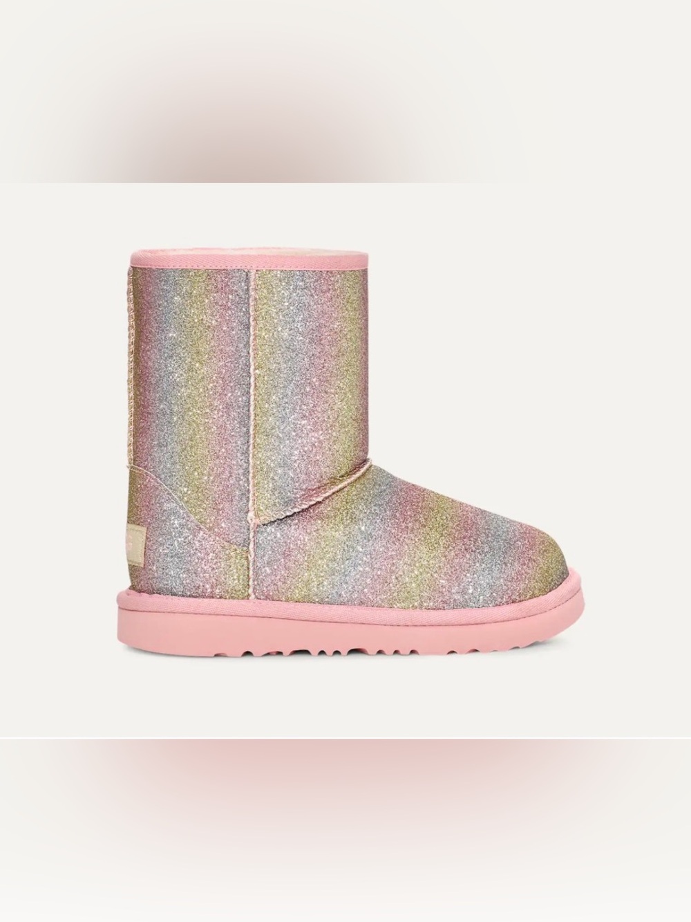 UGG Classic II Glittery Rainbow Boots Short 6” Authentic Size Youth 6 Wmn 7.5/8